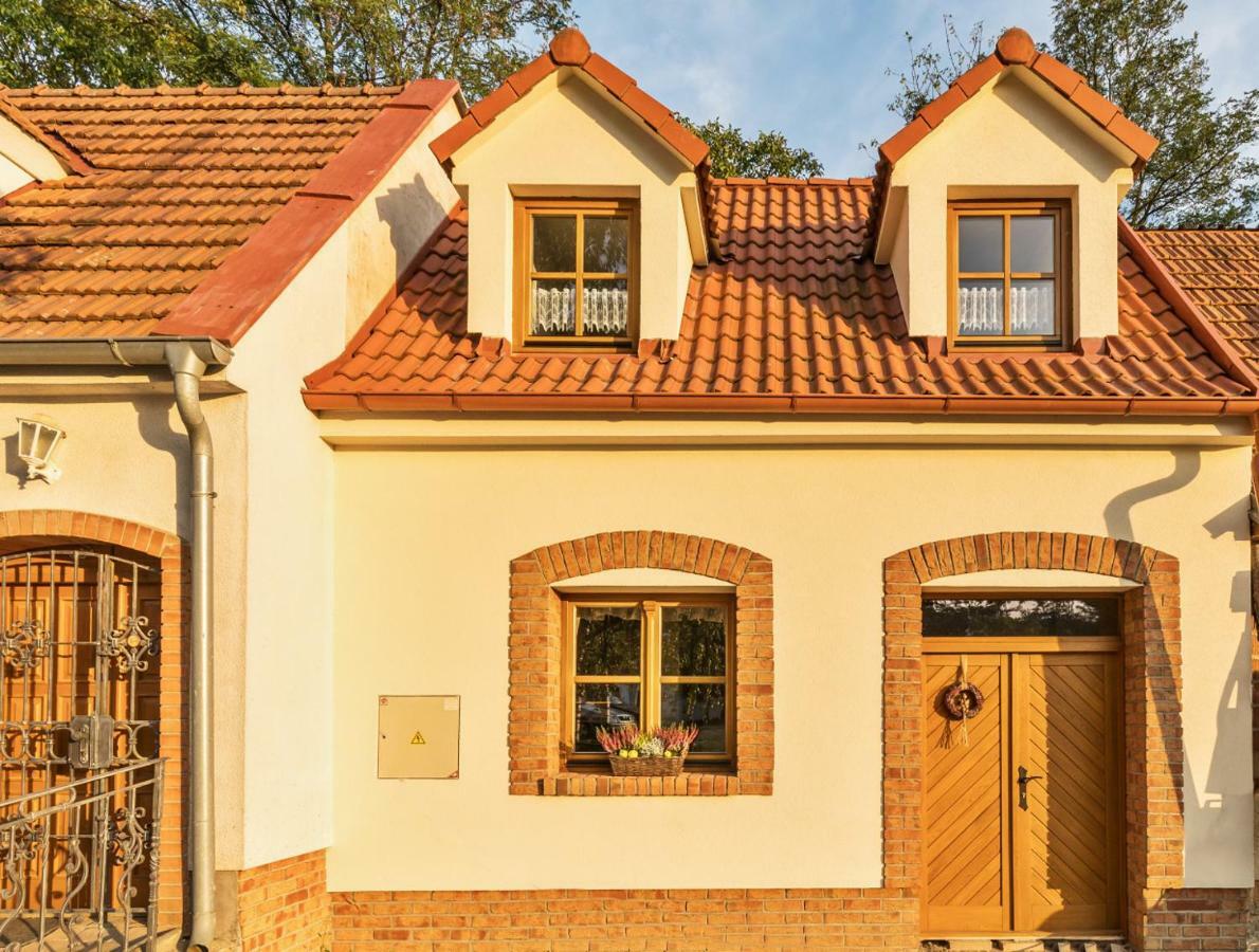 Ferienwohnung Vinarstvi Fiamoli Vracov Exterior foto
